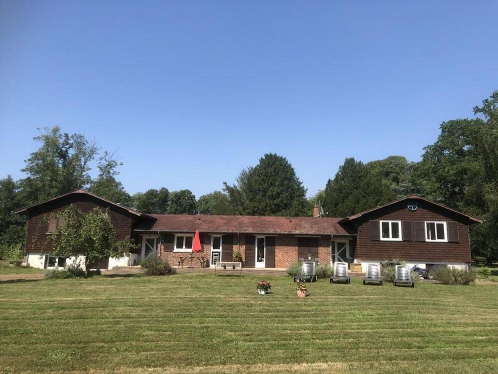Domaine Des Ifs Bed & Breakfast Le Pin  Exterior photo